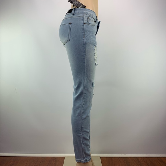 Rock & Royal light wash distressed jeans size 5 - Picture 2 of 6